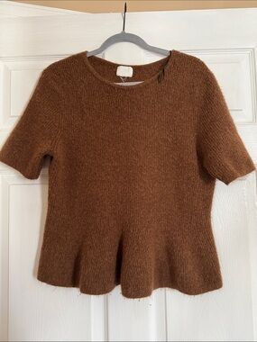 H&M Short Sleeve Peplum Sweater Top